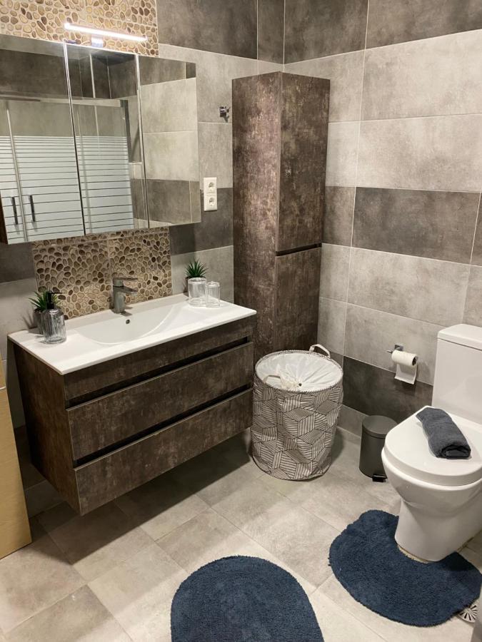 Olive Hill Apartment Karpofora Bagian luar foto